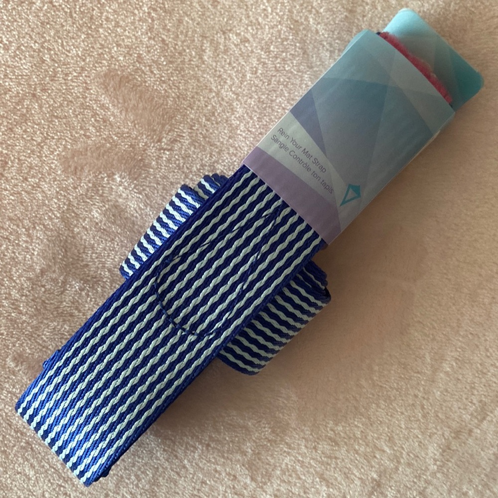 Ivivva Rein Your Mat Strap NWT